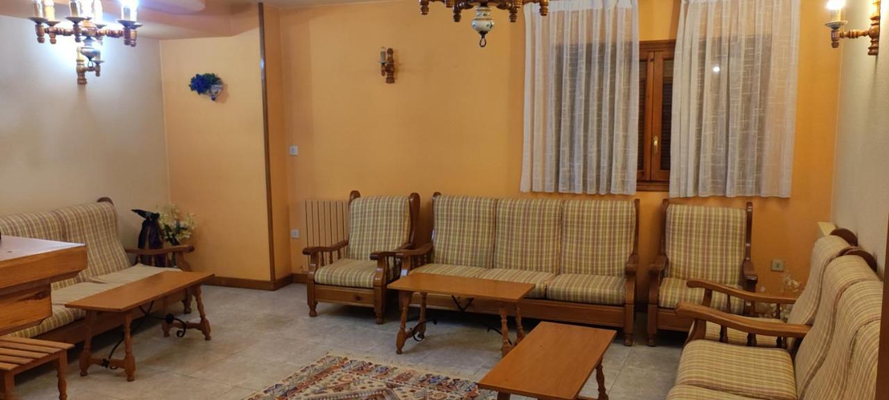 Apartamentos Lausan Gavín Екстериор снимка